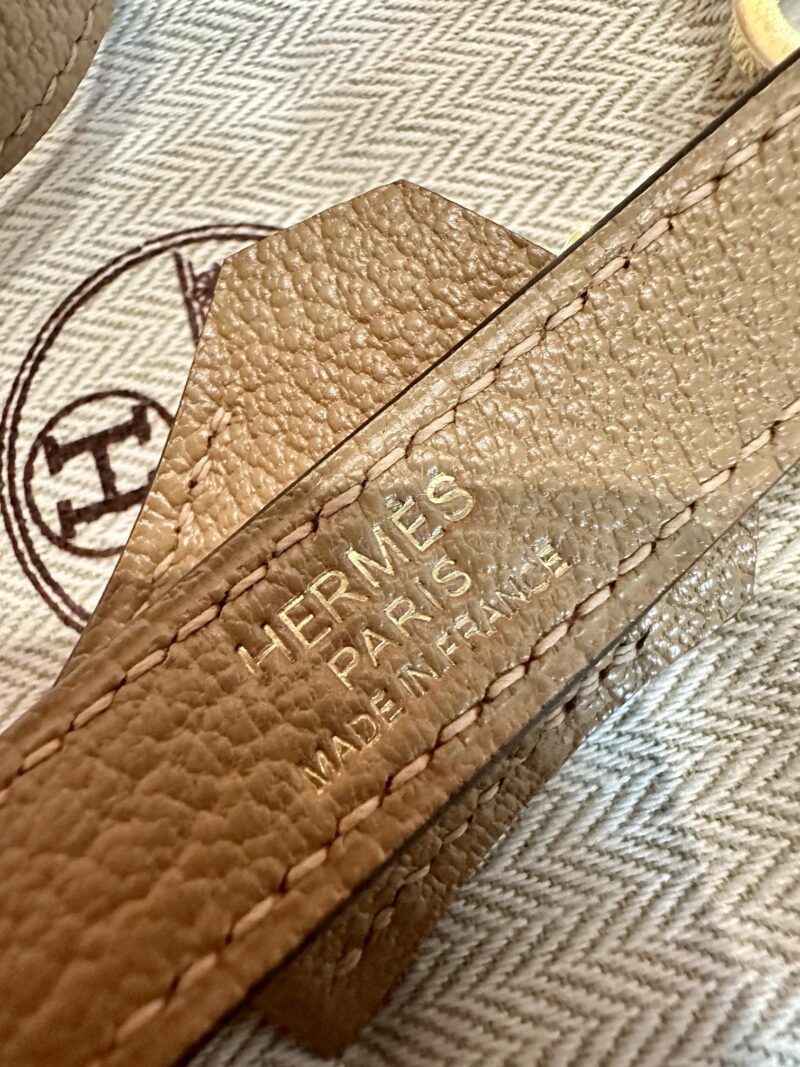 Hermès Kelly 28 Chevre Biscuit Gold Hardware - Image 15