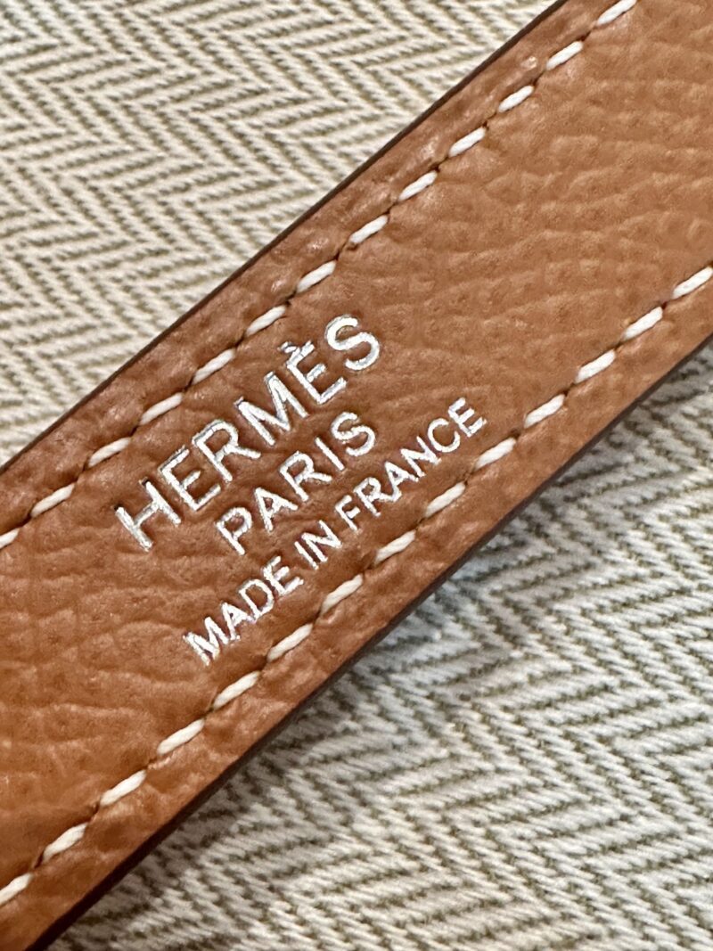 Hermès Kelly 25 Epsom Gold, Silver Silver Hardware - Image 11