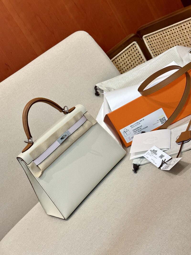 Hermès Kelly 25 Epsom Craie, Mauve Pale Silver Hardware - Image 2