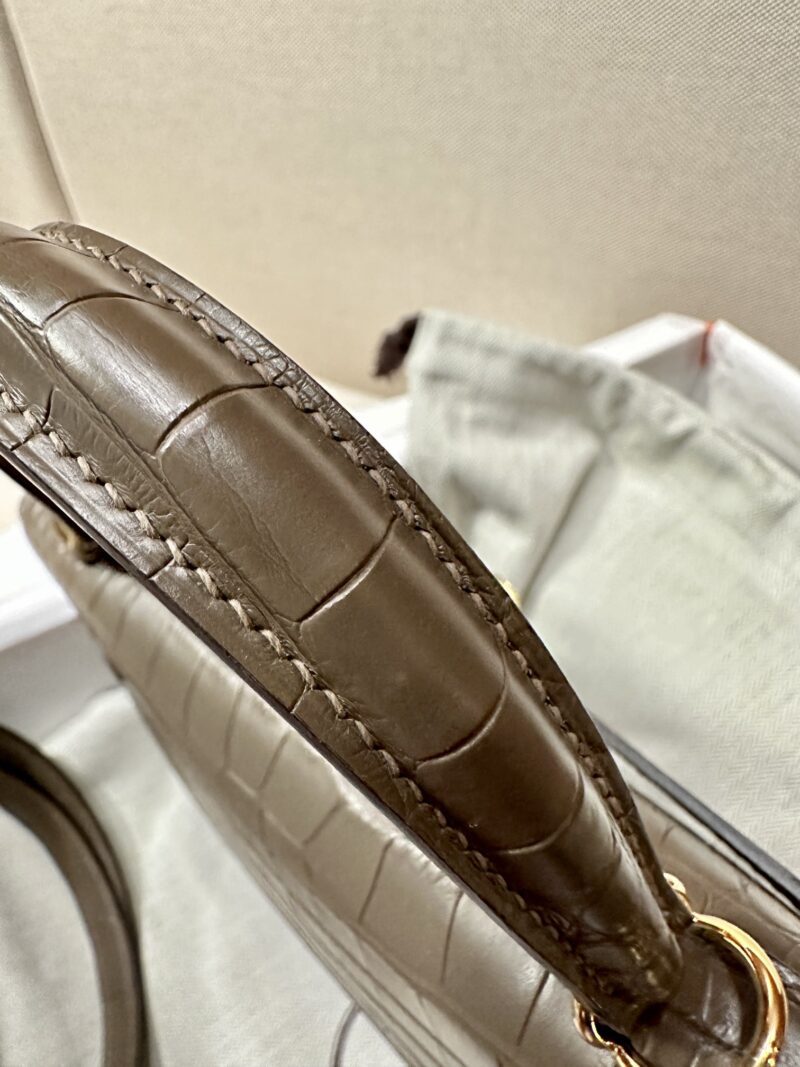 Hermès Kelly 25 Matte Alligator Origan Gold Hardware - Image 11