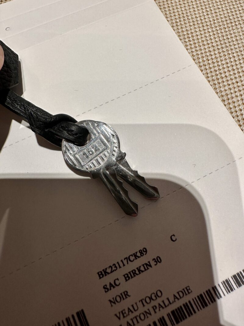 Hermès Birkin 30 Noir Togo Gold Hardware - Image 8
