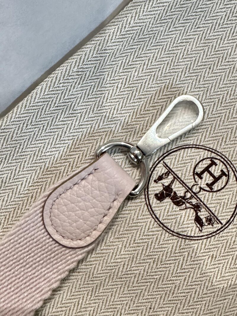 Hermès Mini Evelyne 16 Taurillon Clemence Mauve Pale Silver Hardware - Image 7