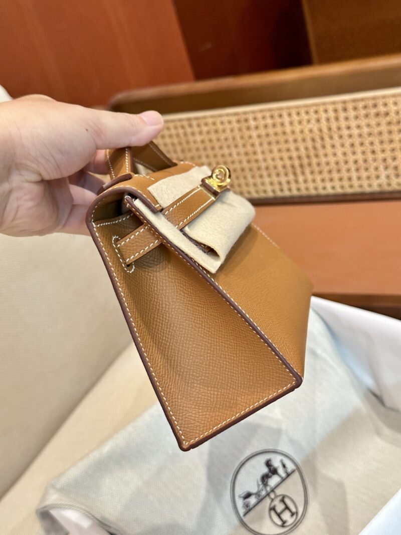 Hermès Kelly Pochette Gold Epsom Gold Hardware