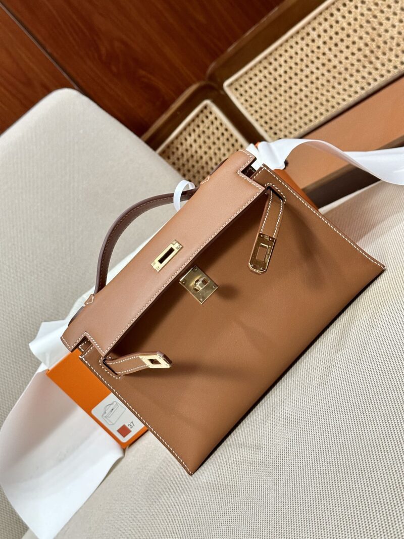 Hermès Kelly Pochette Gold Swift Gold Hardware