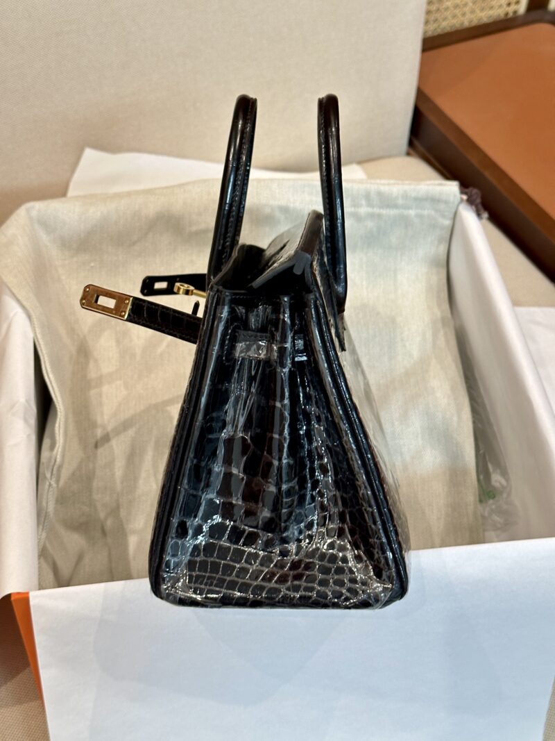 Hermès Birkin 25 Noir, Gold Shiny Crocodile Gold Hardware - Image 6