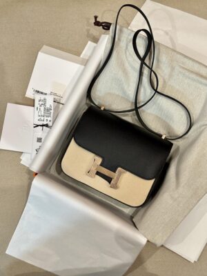 Hermès Constance 19 Noir, Rose Gold Epsom Gold Hardware