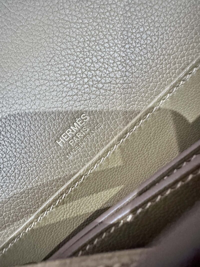 Hermès Roulis 18 Evercolor Beige Weimer Gold Hardware - Image 8