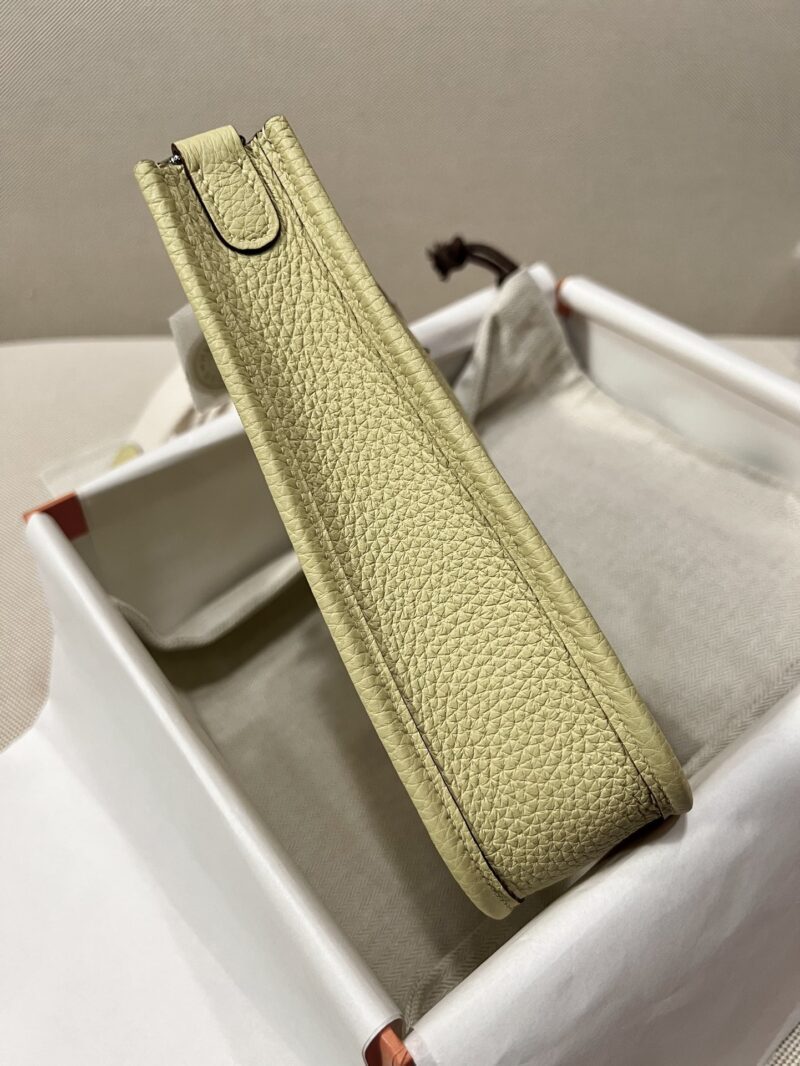 Hermès Mini Evelyne 16 Taurillon Clemence Jaune Poussin Silver Hardware - Image 5