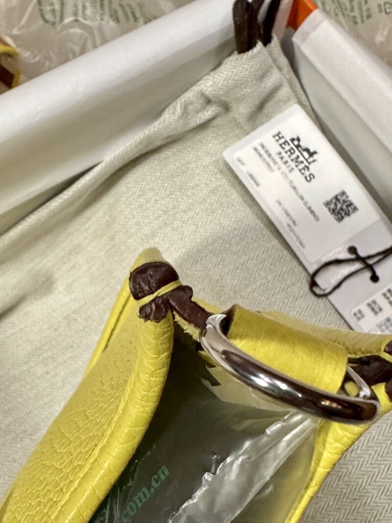 Hermès Mini Evelyne 16 Taurillon Clemence Lime Silver Hardware - Image 7