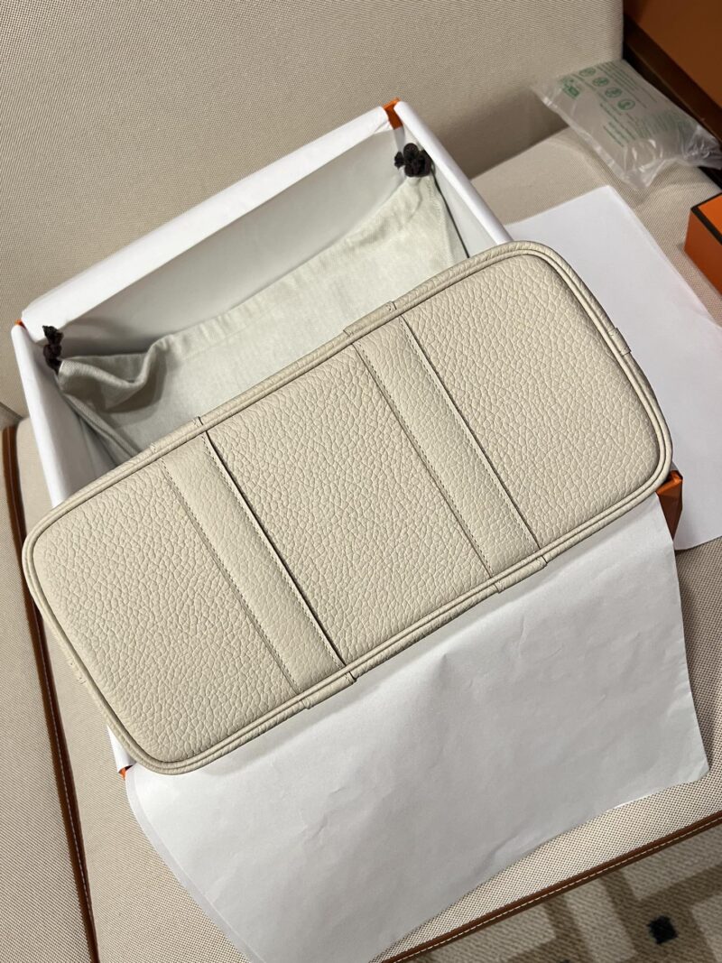 Hermès Garden Party 30 Country Leather Craie Silver Hardware - Image 4