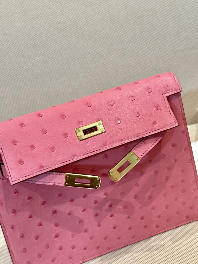 Hermès Kelly Danse 22 Ostrich Rose Bubble Gold Hardware - Image 8