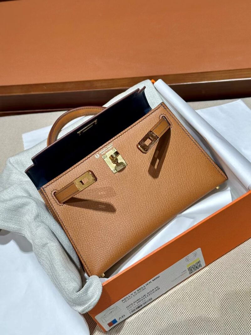 Hermès Mini Kelly 19 Gold & Deep Blue Gold Hardware - Image 8