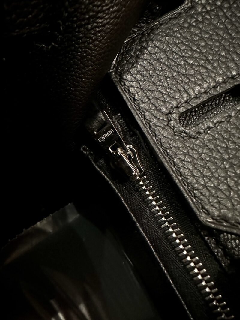 Hermès Birkin 25 Noir, Silver Togo Palladium Hardware - Image 9