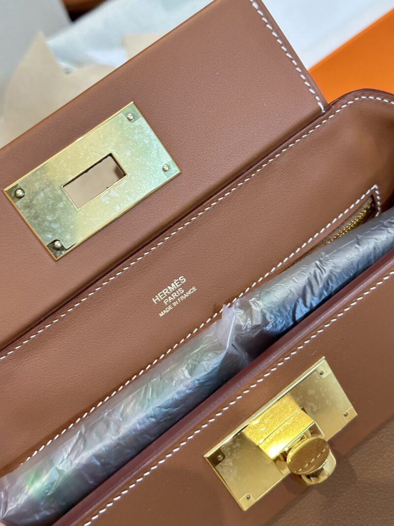 Hermès Mini Kelly 2424 Evercolor & Swift Gold Gold Hardware - Image 14