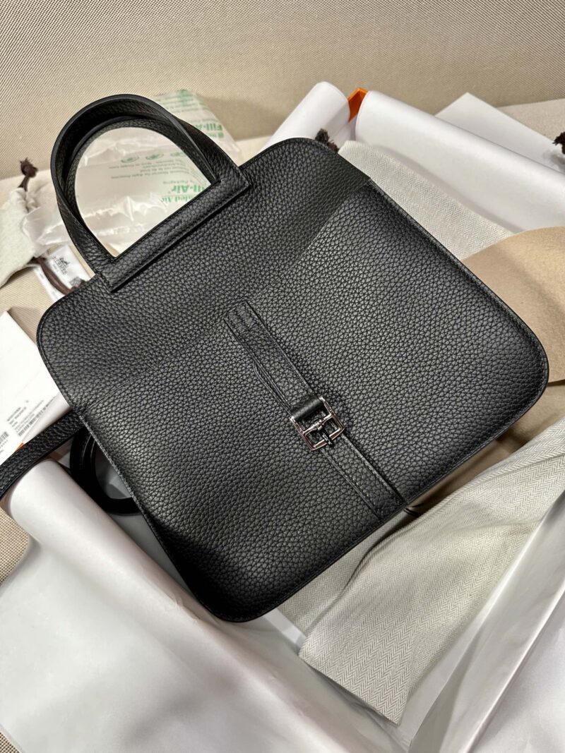 Hermès Halzan 25 Taurillon Clemence & Swift Noir Gold Hardware - Image 12
