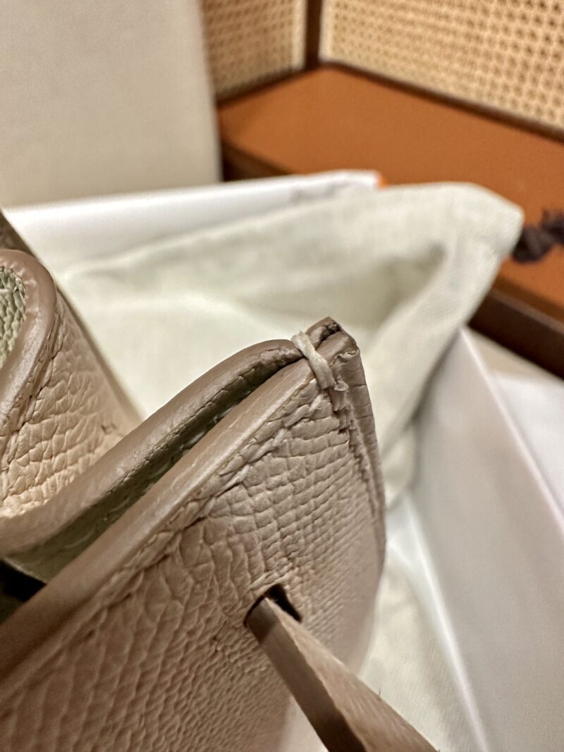 Hermès Kelly 25 Epsom Craie Gold Hardware - Image 30