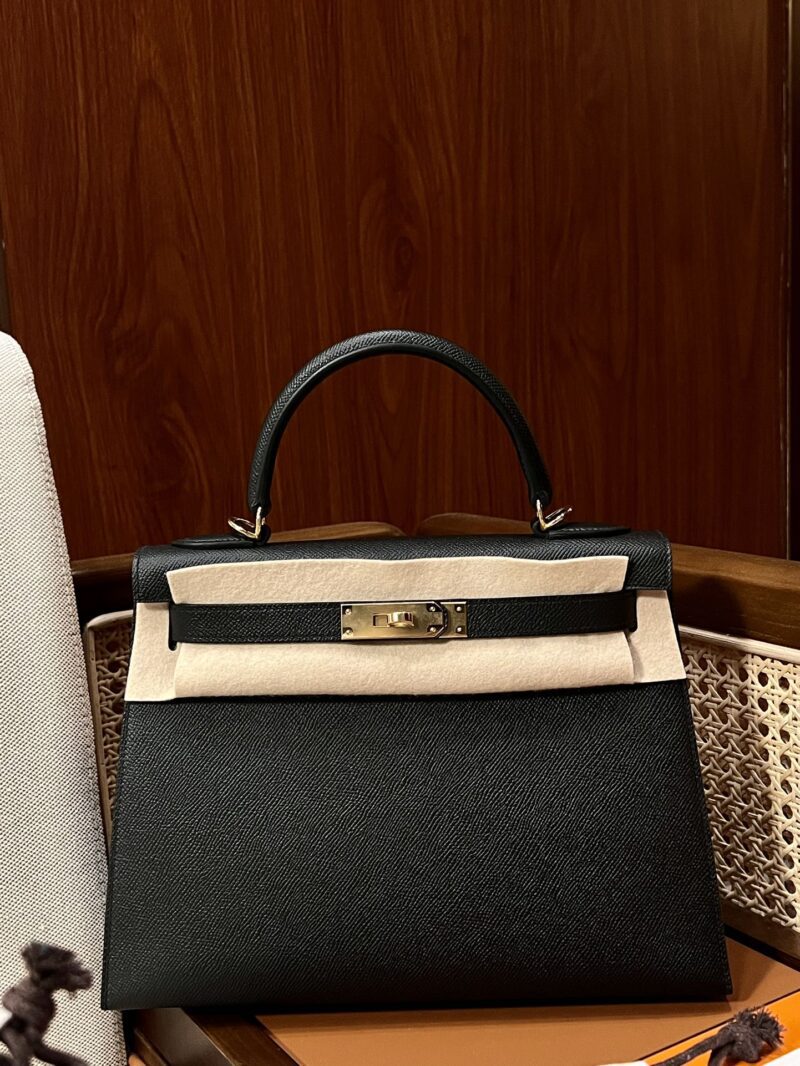 Hermès Kelly 25 Epsom Noir Gold Hardware - Image 5