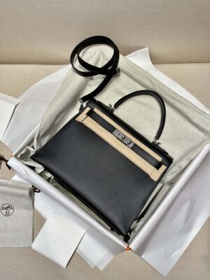 Hermès Kelly 28 Epsom Noir Silver Hardware
