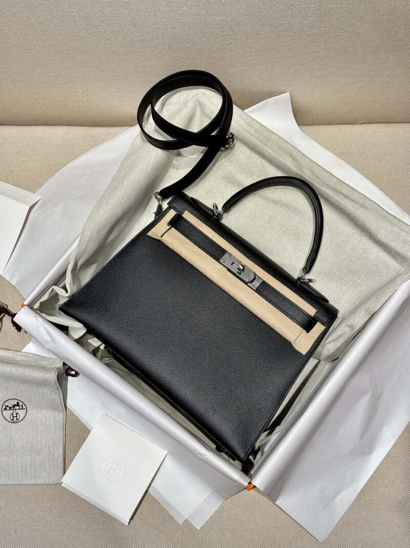 Hermès Kelly 28 Epsom Noir Silver Hardware