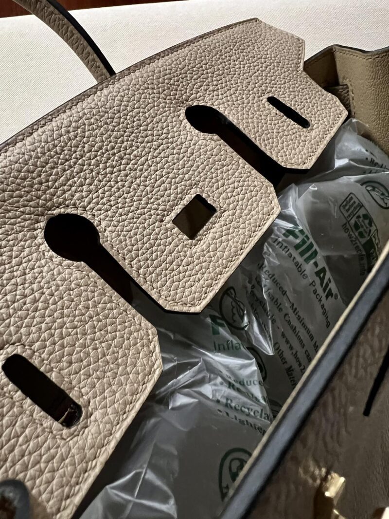 Hermès Birkin 25 Gris Tourterelle Togo Gold Hardware - Image 6