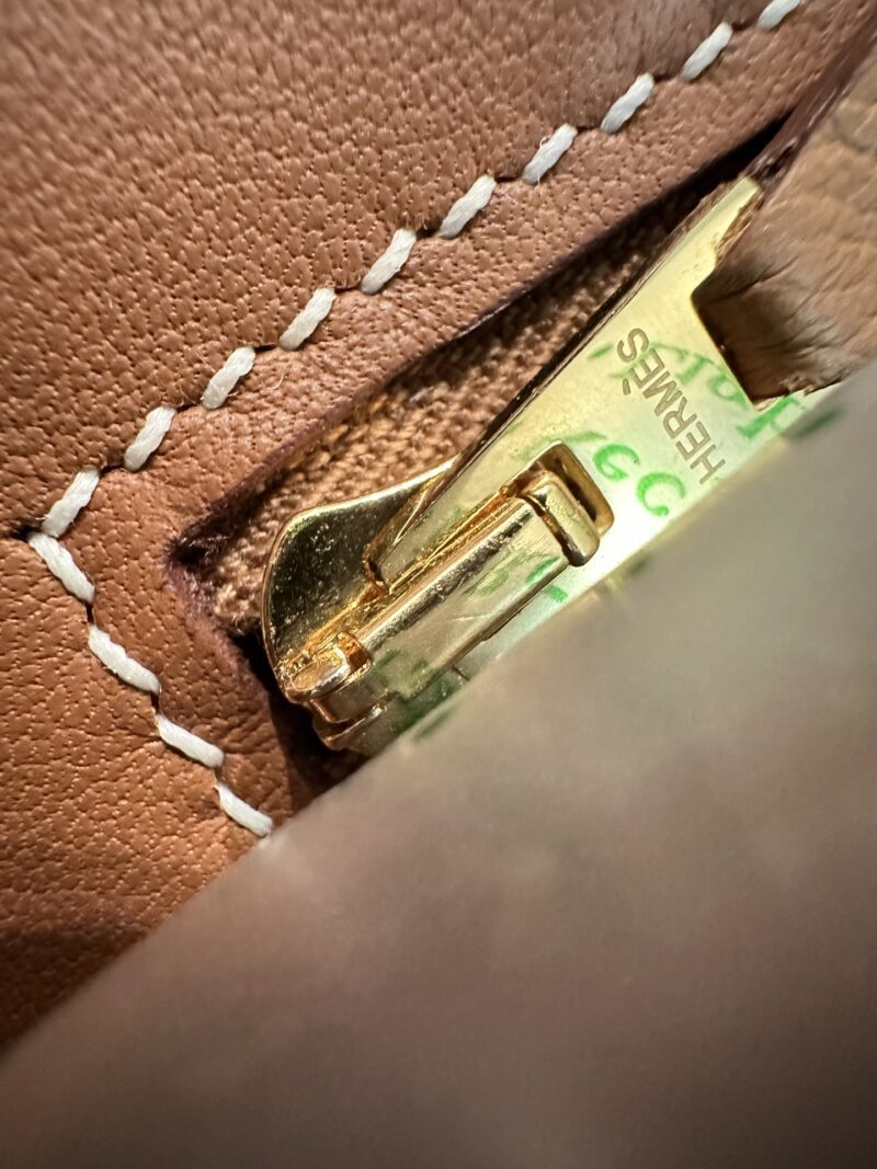 Hermès Mini Kelly 2424 Evercolor & Swift Gold Gold Hardware - Image 20