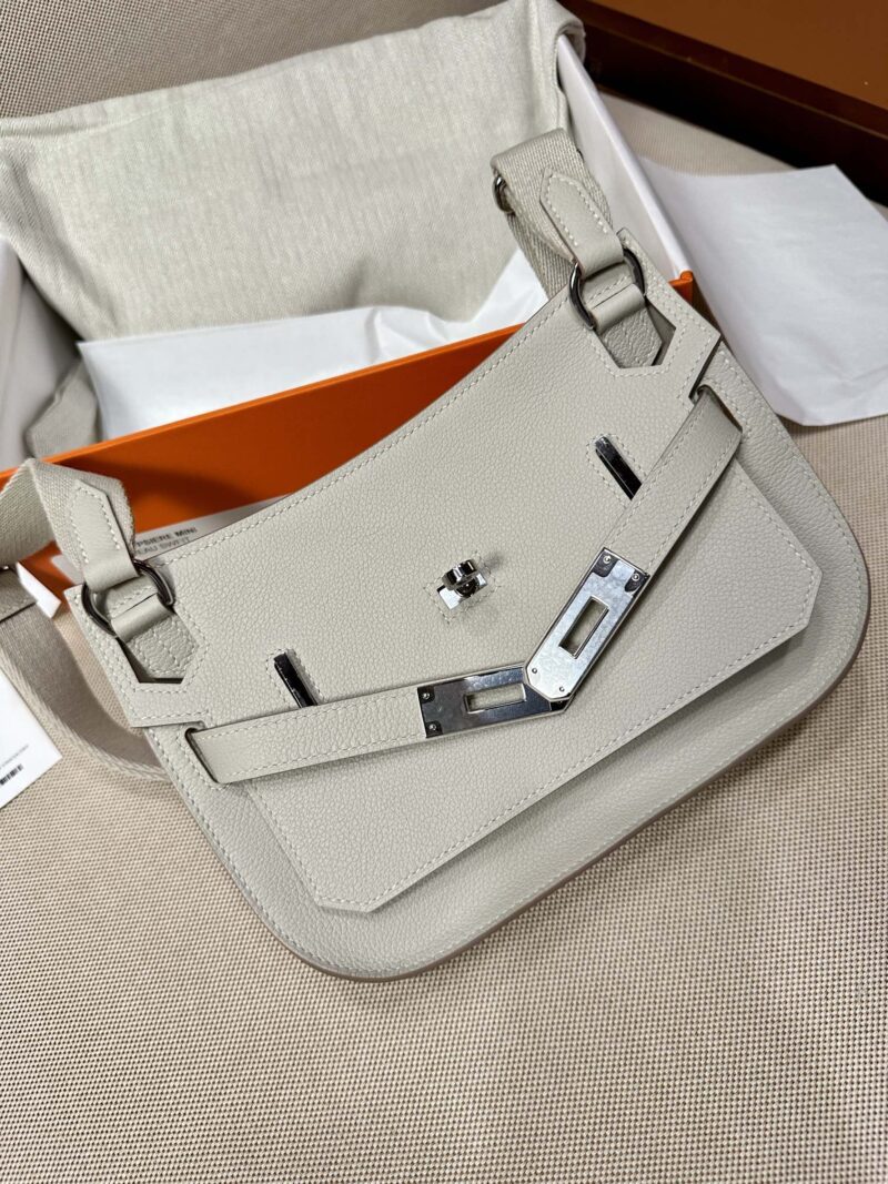 Hermès Jypsiere 23 Evercolor Beton Silver Hardware - Image 3