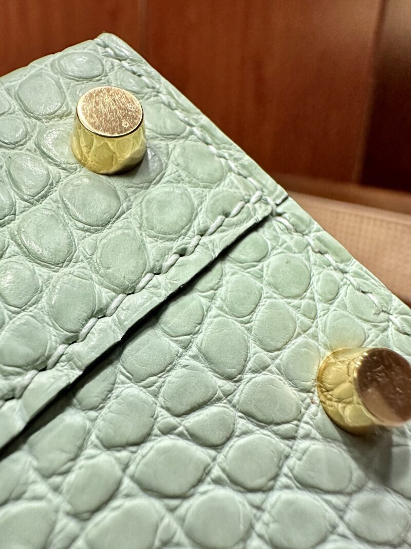 Hermès Mini Kelly Matte Alligator Vert D'eau Gold Hardware - Image 25