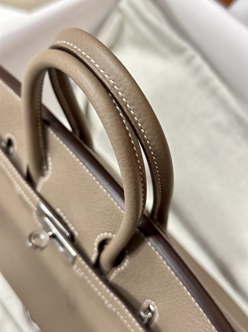 Hermès Birkin 25 Etoupe Togo Gold Hardware - Image 17