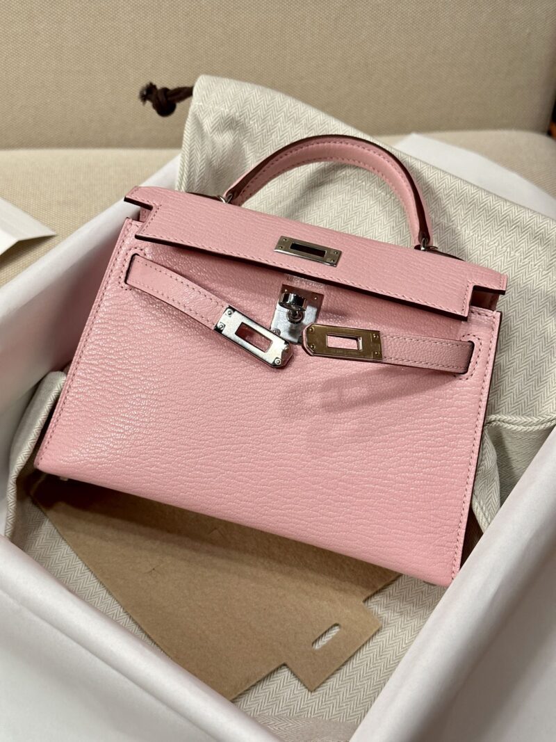 Hermès Mini Kelly 19 Chevre Rose Sakura Gold Hardware - Image 5