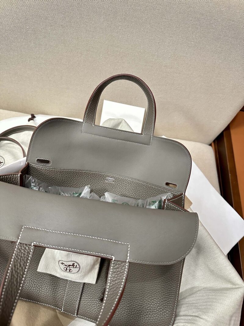 Hermès Halzan 31 Evercolor Etain Silver Hardware - Image 7