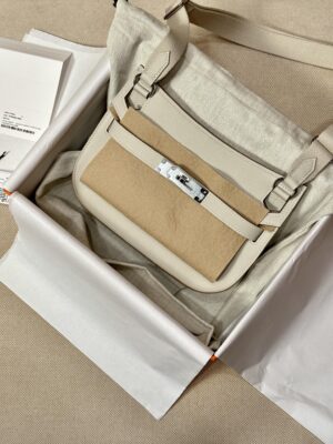Hermès Jypsiere 23 Evercolor Beton Silver Hardware