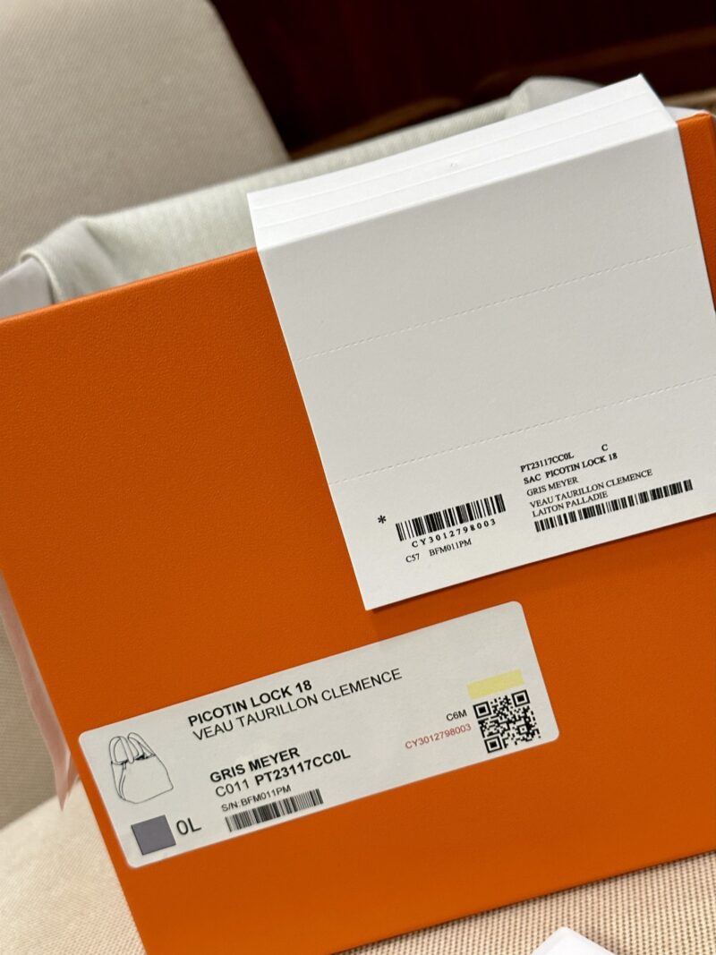 Hermès Picotin 18 Taurillon Clemence Gris Meyer Gold Hardware - Image 9