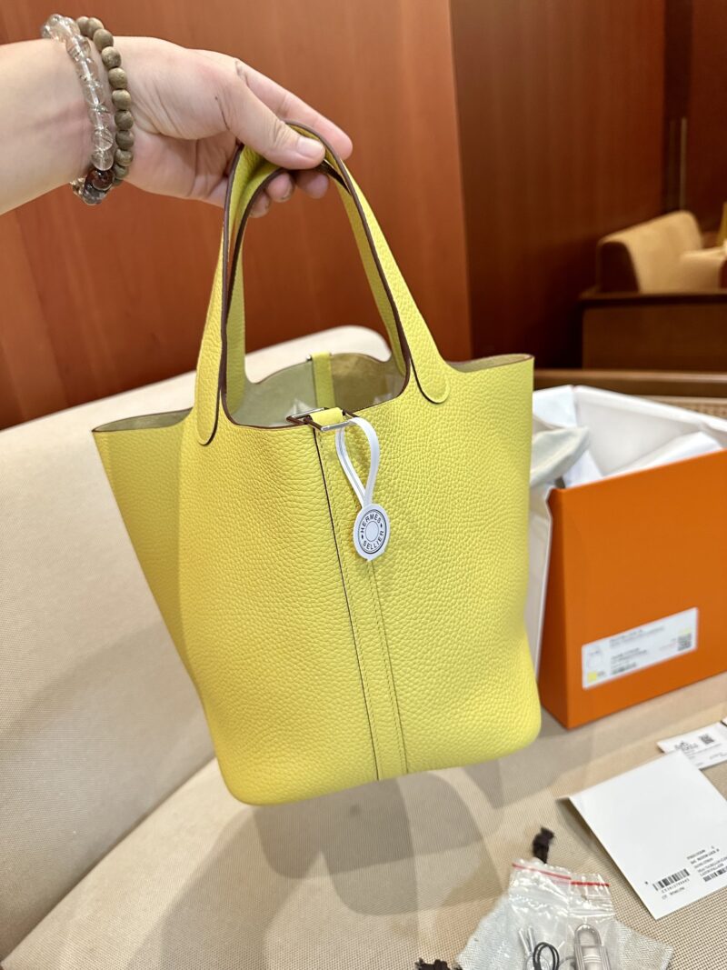 Hermès Picotin 22 Taurillon Clemence Jaune Citron Silver Hardware - Image 2