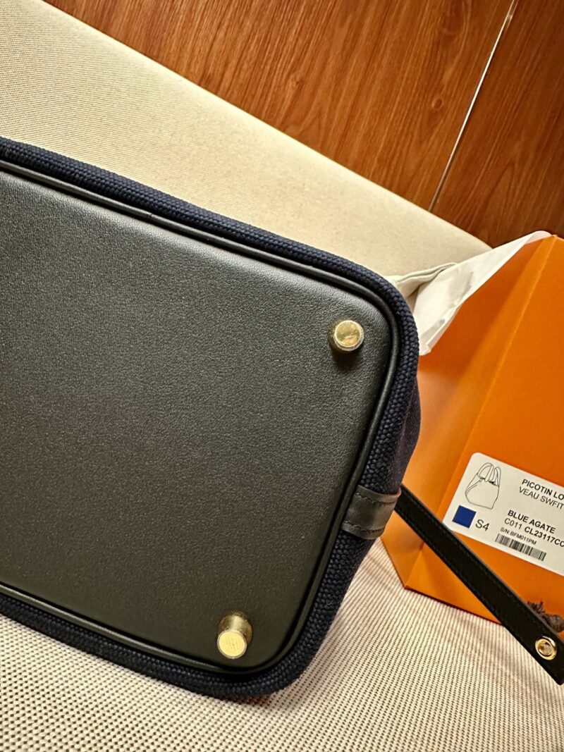 Hermès Picotin Cargo 18 Canvas & Leather Deep Blue & Noir Gold Hardware - Image 4