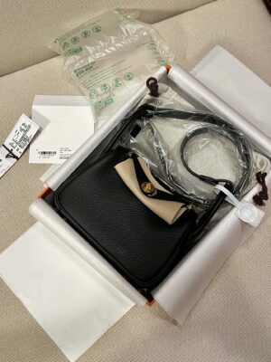 Hermès Mini Lindy 20 Taurillon Clemence Noir Gold Hardware
