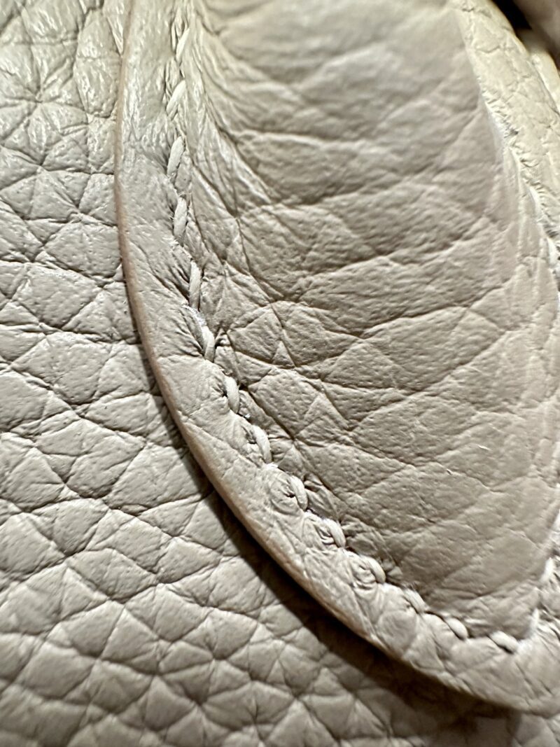 Hermès Lindy 26 Taurillon Clemence & Crocodile Beton Silver Hardware - Image 10
