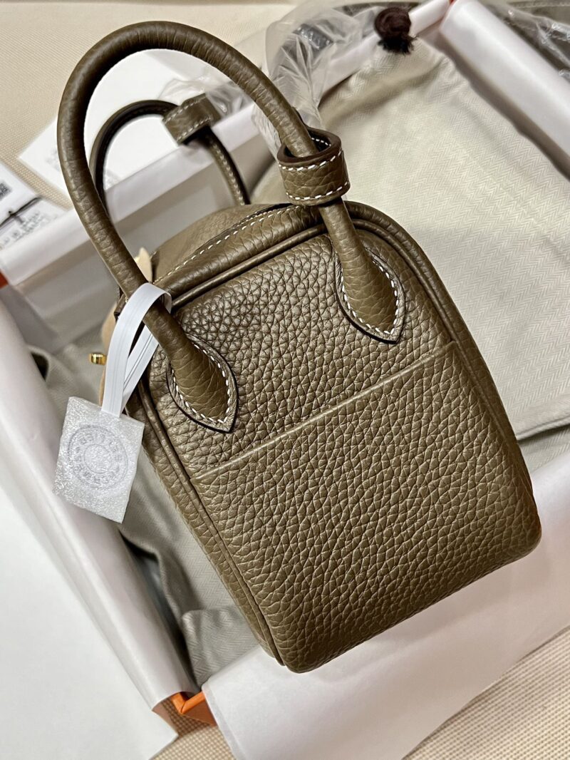 Hermès Mini Lindy 20 Taurillon Clemence Etoupe Gold Hardware - Image 4