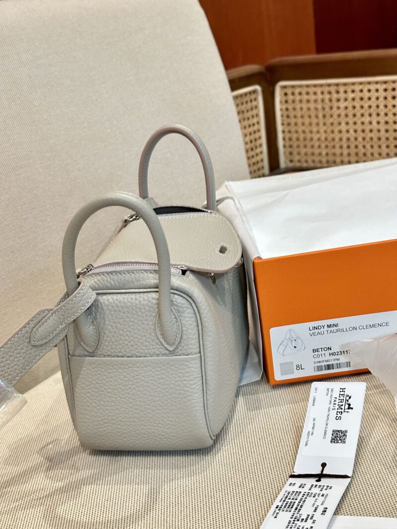 Hermès Mini Lindy 20 Taurillon Clemence Beton Silver Hardware - Image 5
