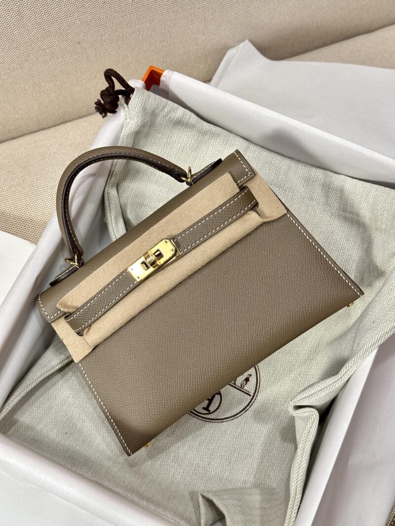 Hermès Mini Kelly Epsom Etoupe Gold Hardware - Image 2