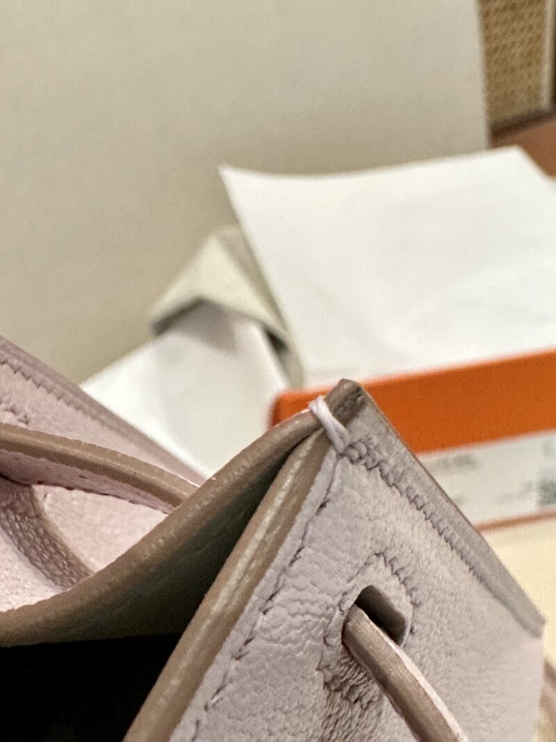 Hermès Mini Kelly 19 Chevre Mauve Pale & Gris Pearl Silver Hardware - Image 11