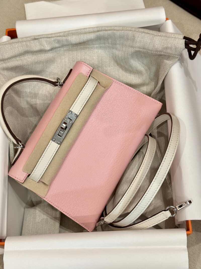 Hermès Mini Kelly 19 Chevre Rose Sakura & Nata Silver Hardware - Image 2