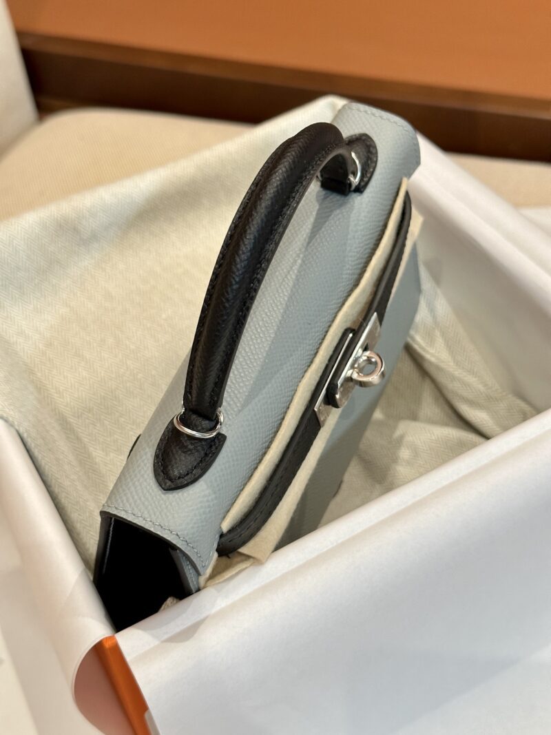 Hermès Mini Kelly 19 Epsom Blue Glacier & Noir Silver Hardware - Image 3