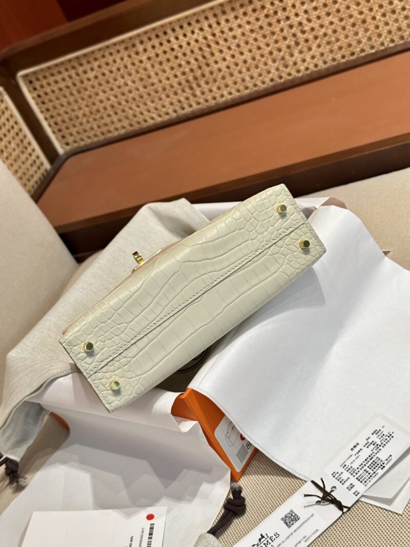 Hermès Mini Kelly 19 Matte Alligator Beton Gold Hardware - Image 7