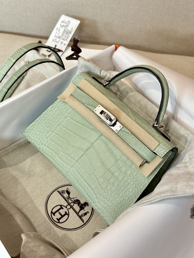 Hermès Mini Kelly 19 Matte Crocodile Vert D'eau Silver Hardware - Image 2