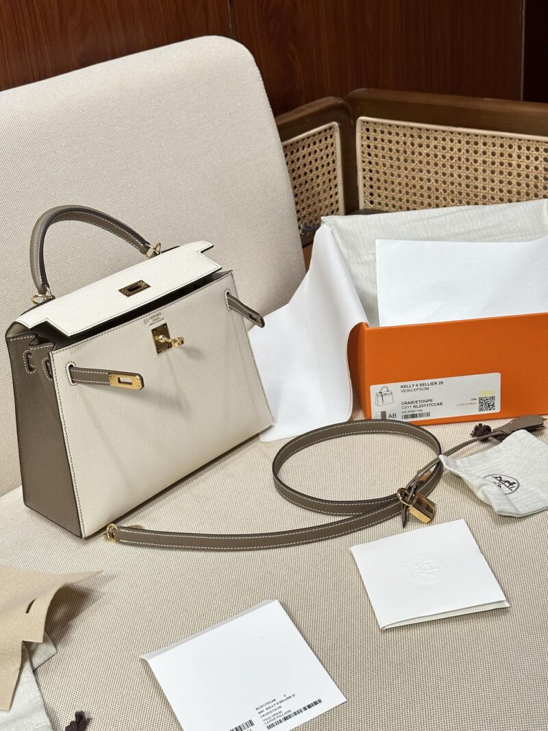 Hermès Kelly 25 Epsom Craie, Etoupe Gold Hardware - Image 5