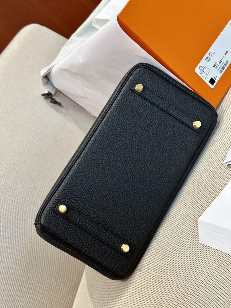 Hermès Birkin 30 Noir, Gold Togo Gold Hardware - Image 6