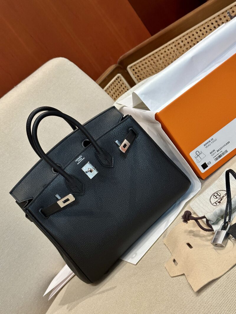 Hermès Birkin 25 Noir, Silver Togo Palladium Hardware - Image 3