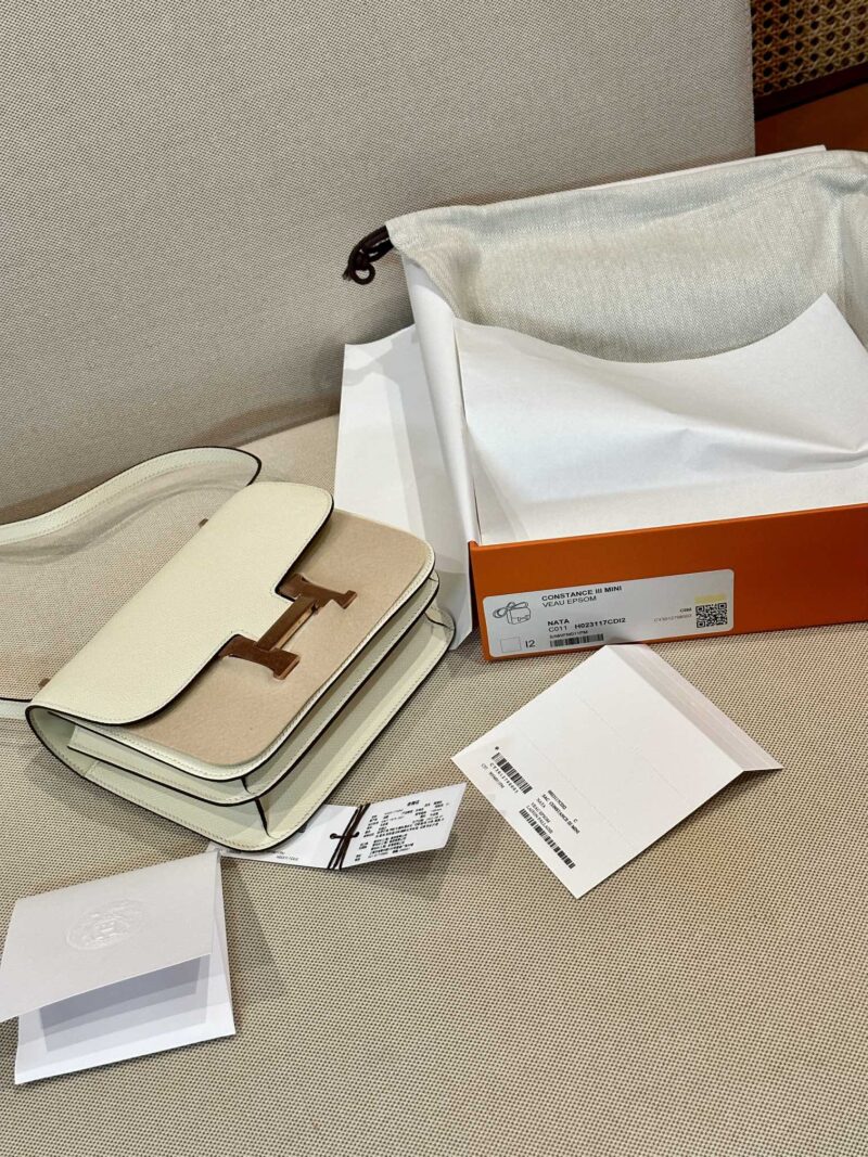 Hermès Constance 19 Nata, Rose Gold Epsom Gold Hardware - Image 7