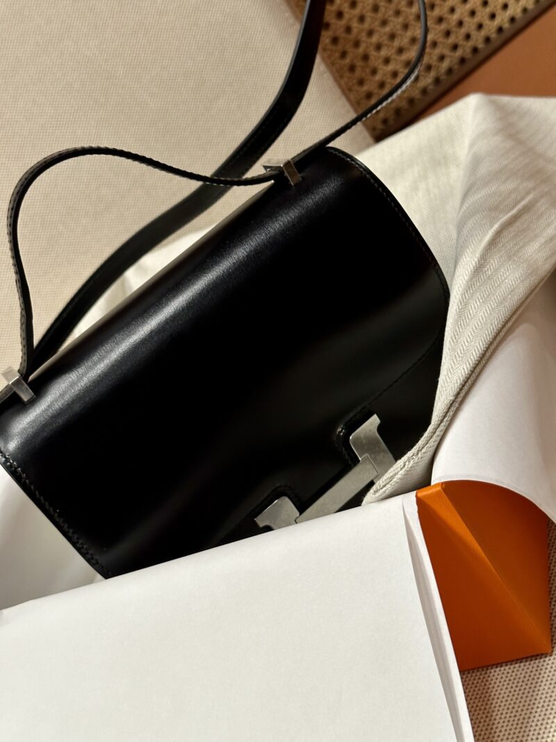 Hermès Constance 18 Noir Box Palladium Hardware - Image 3