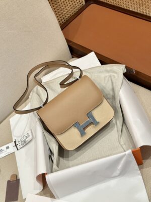 Hermès Constance 19 Chai, Silver Epsom Palladium Hardware